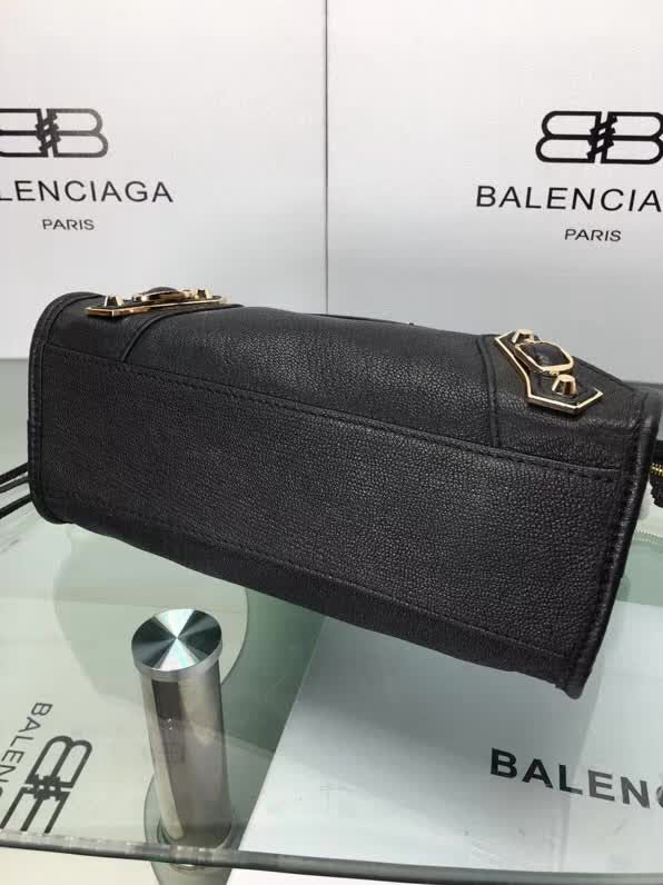 BALENCIAG巴黎世家 原版義大利進口山羊皮 小金釘 單肩斜挎包  BL1179